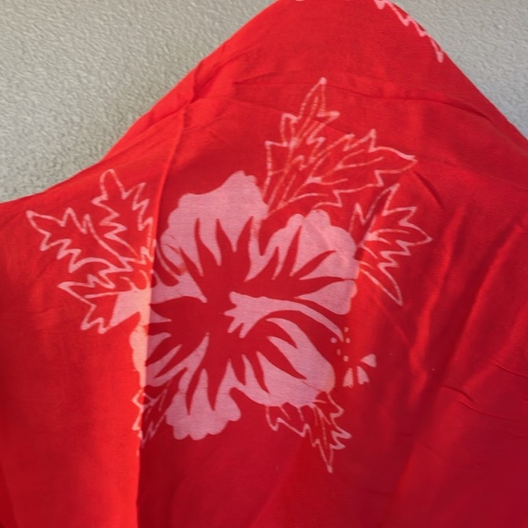 Short hibiscus sarong - Picture 3 of 3
